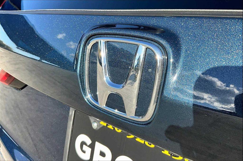 new 2026 Honda CR-V Hybrid car, priced at $41,675