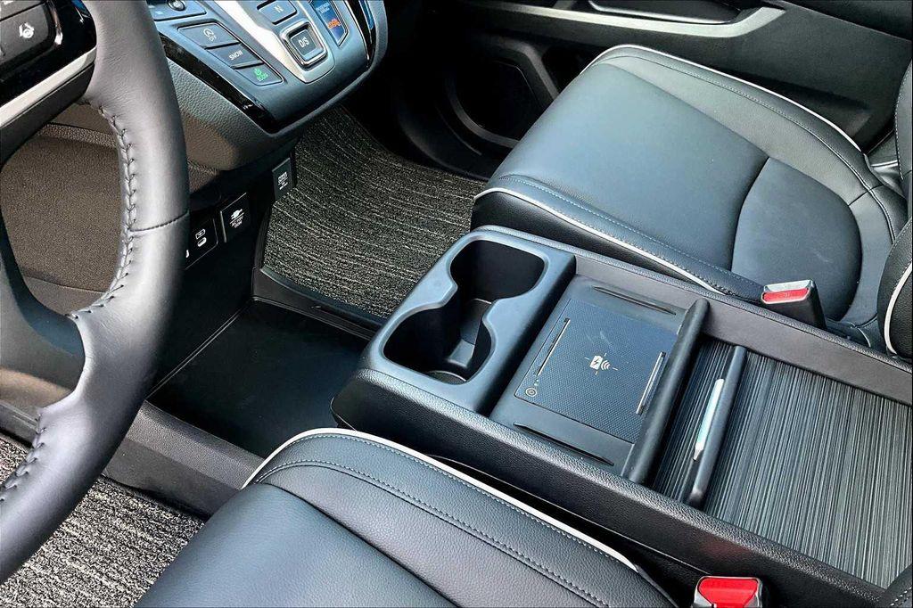 new 2026 Honda Odyssey car, priced at $48,990