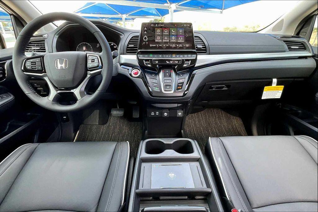 new 2026 Honda Odyssey car, priced at $48,990