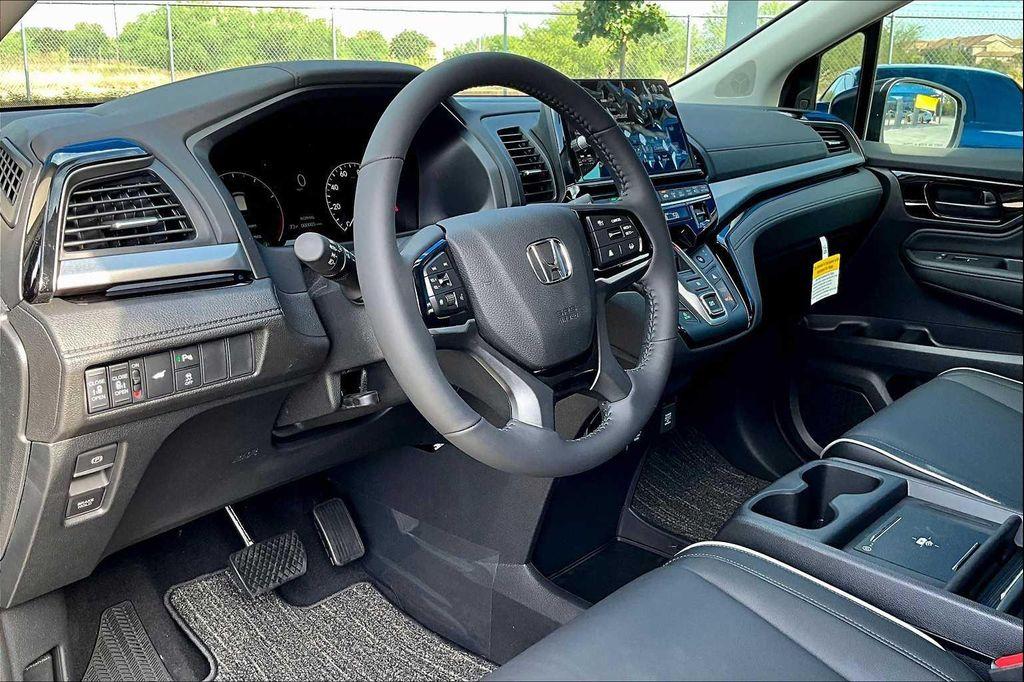 new 2026 Honda Odyssey car, priced at $48,990