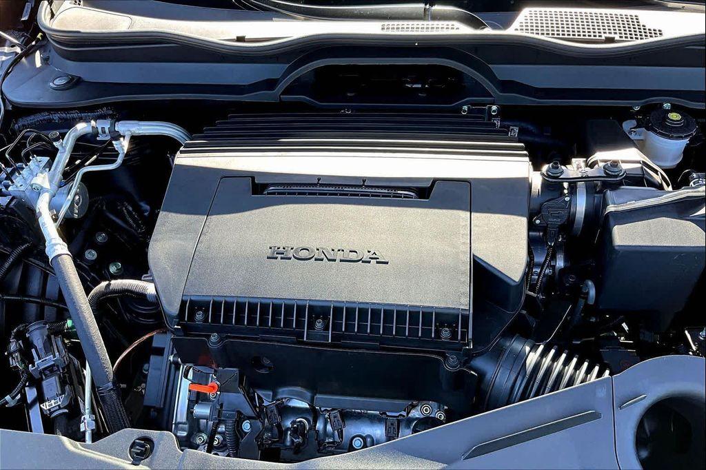 new 2025 Honda Pilot car, priced at $50,895