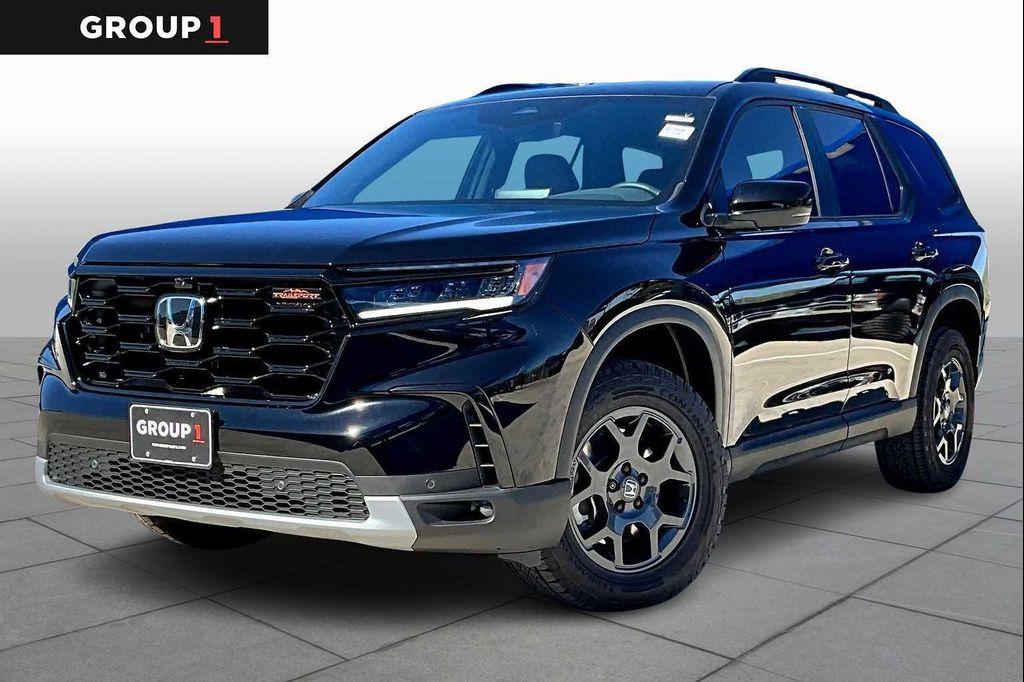 new 2025 Honda Pilot car, priced at $50,895