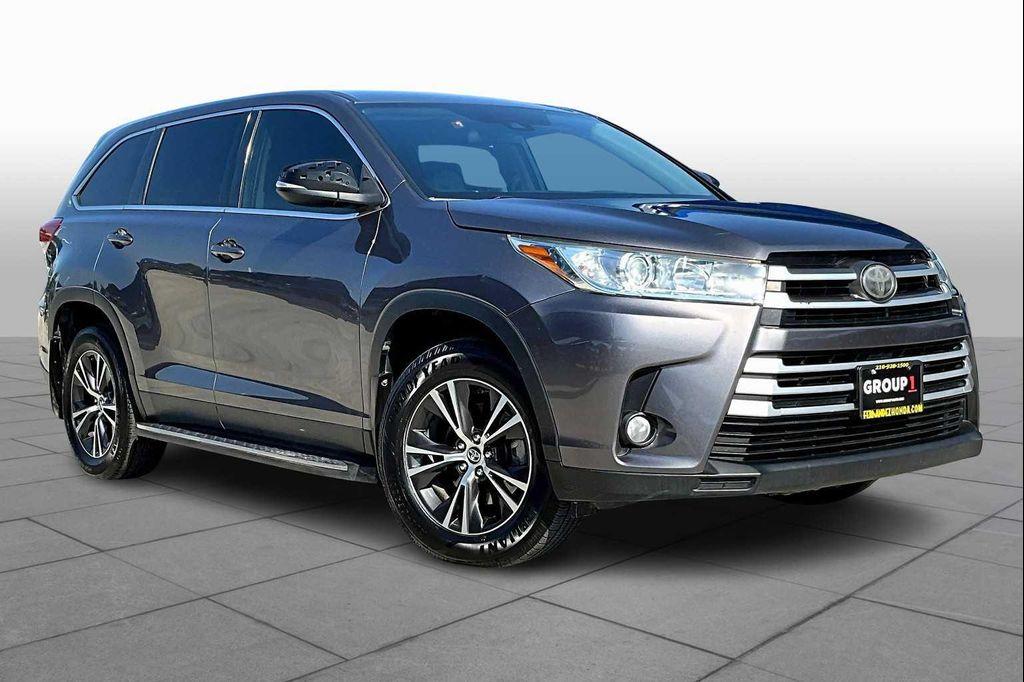 used 2019 Toyota Highlander car, priced at $18,675
