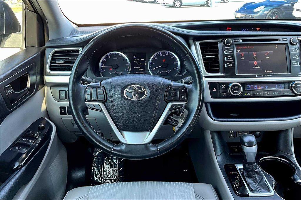 used 2019 Toyota Highlander car, priced at $18,675