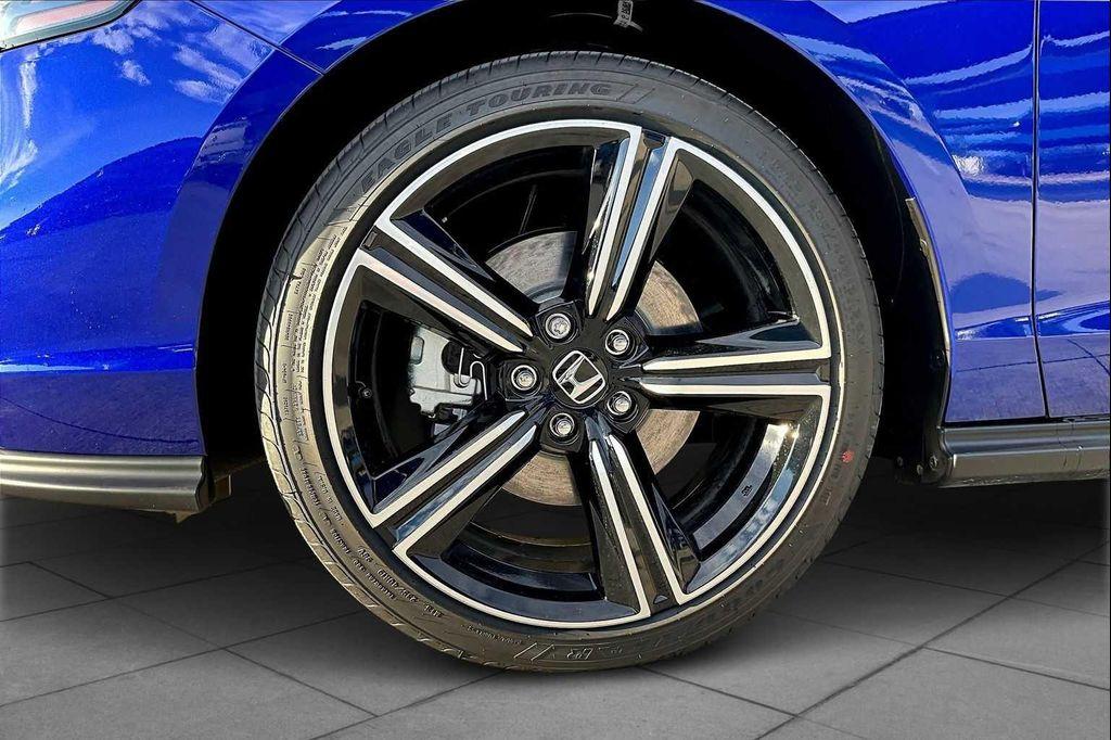 new 2025 Honda Accord Hybrid car, priced at $35,305