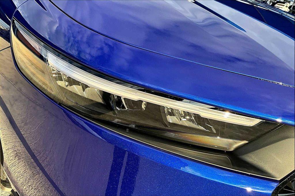 new 2025 Honda Accord Hybrid car, priced at $35,305