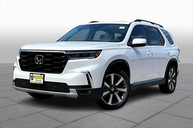 new 2025 Honda Pilot car, priced at $49,050