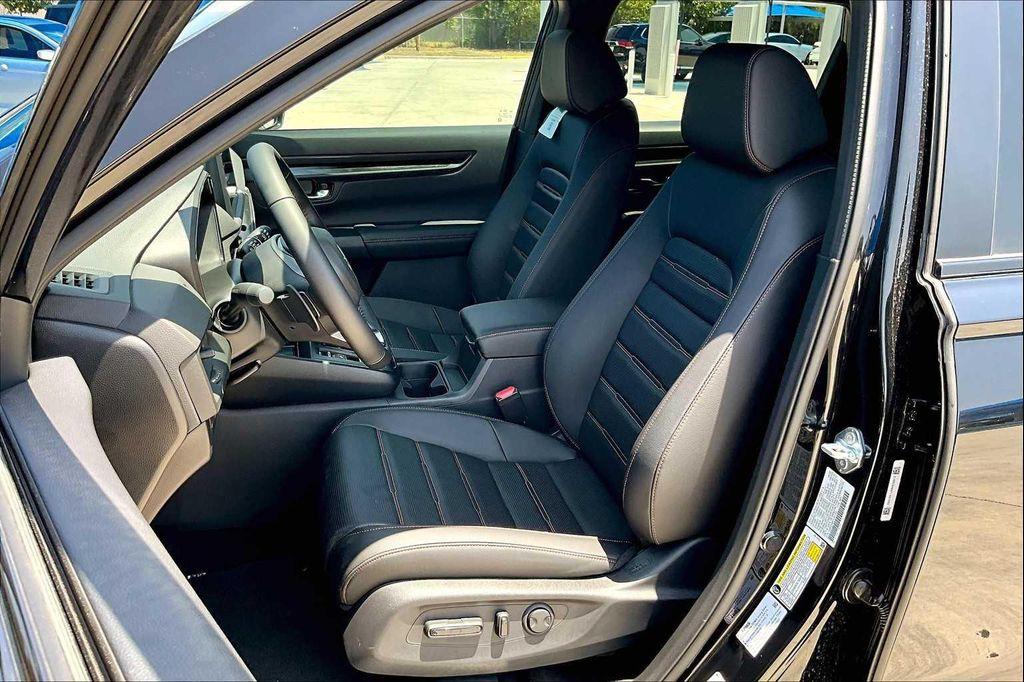 new 2026 Honda CR-V Hybrid car, priced at $39,640