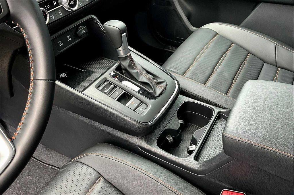 new 2026 Honda CR-V Hybrid car, priced at $39,877