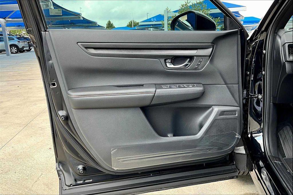 new 2026 Honda CR-V Hybrid car, priced at $39,877