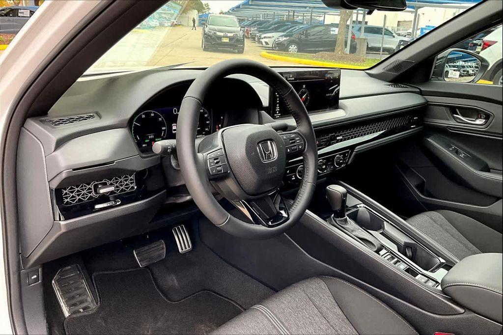 new 2025 Honda Accord Hybrid car, priced at $32,960