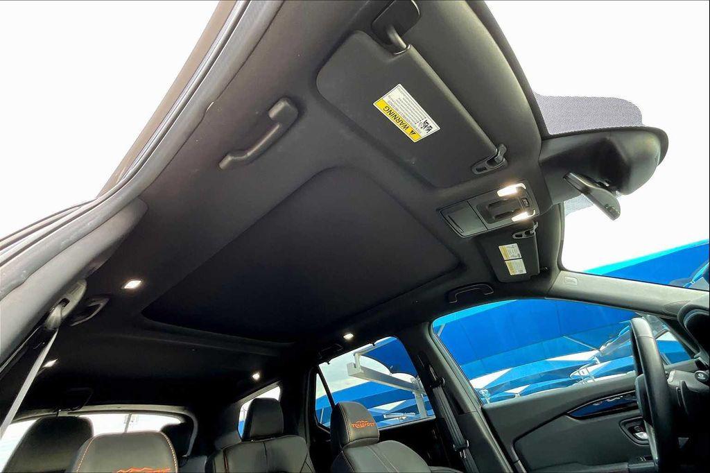 used 2025 Honda Pilot car, priced at $42,984