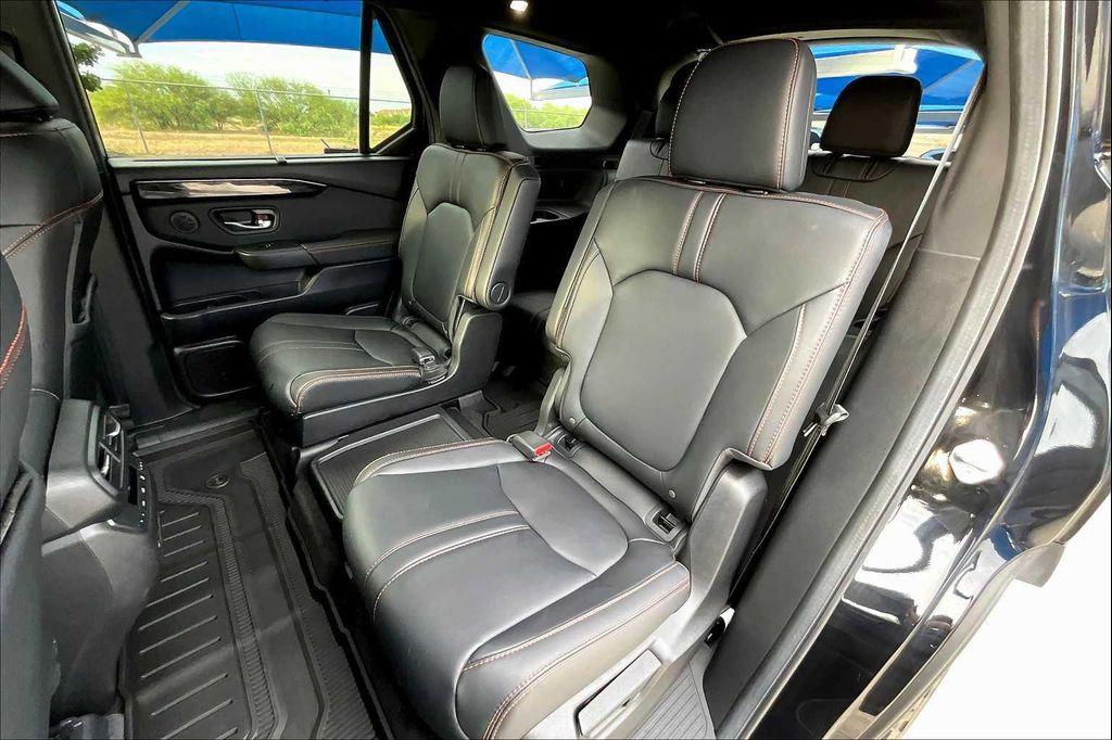 used 2025 Honda Pilot car, priced at $42,984