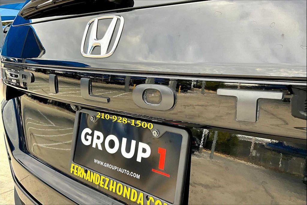 used 2025 Honda Pilot car, priced at $42,984