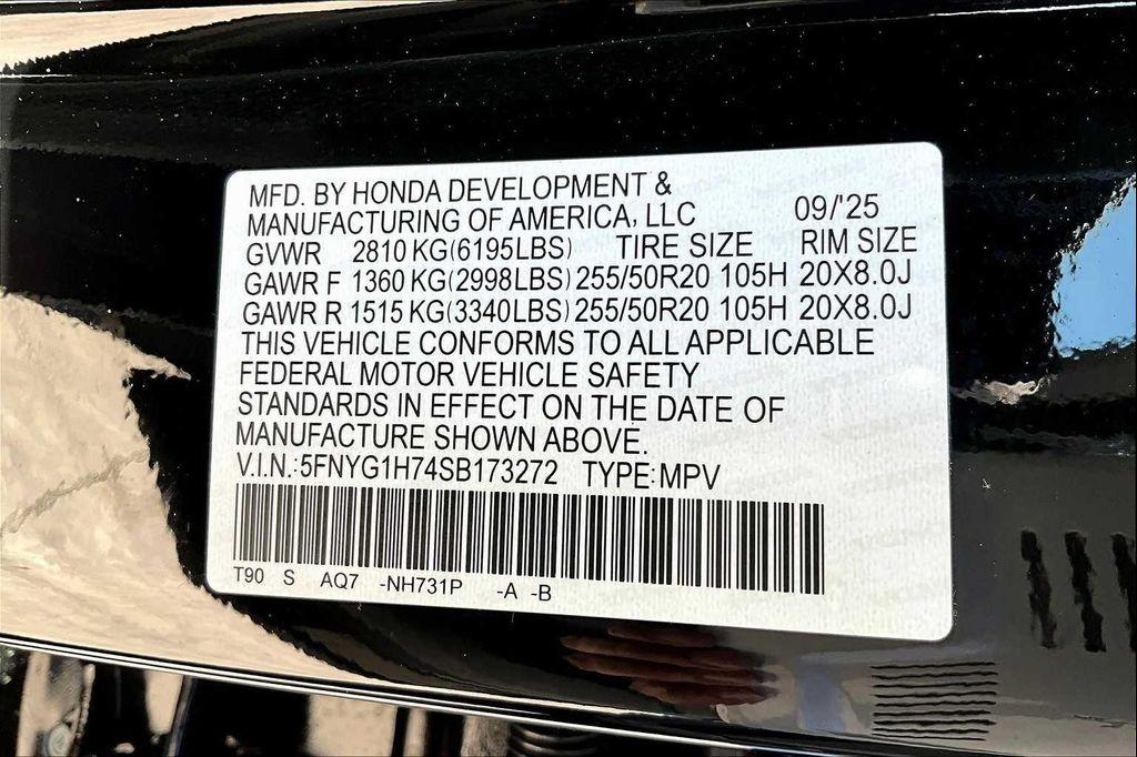 new 2025 Honda Pilot car, priced at $52,995