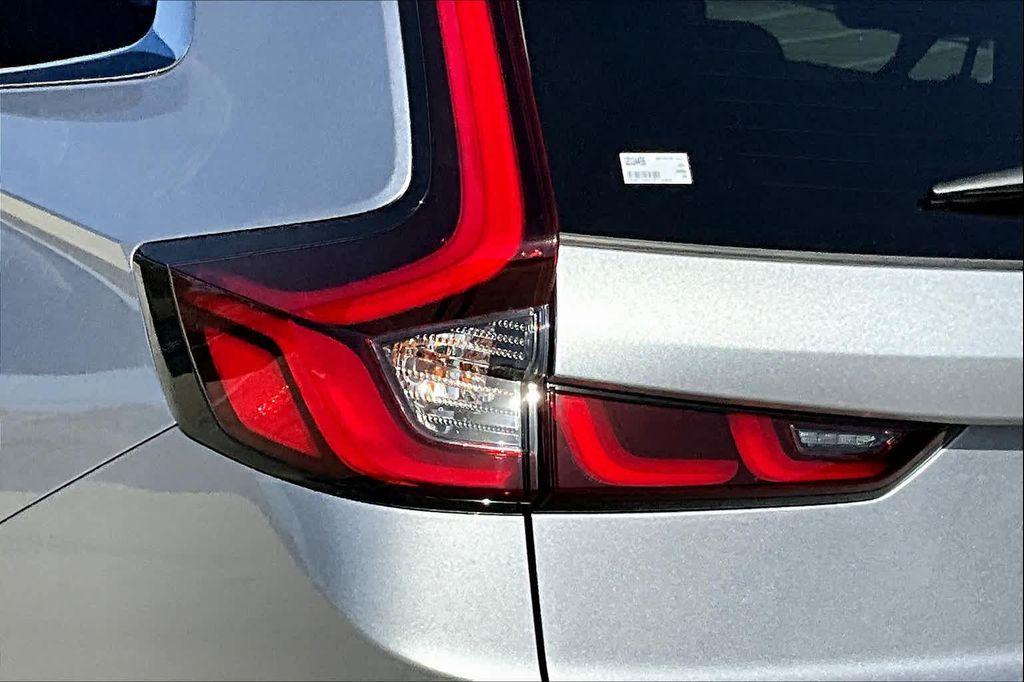 new 2025 Honda CR-V Hybrid car, priced at $35,950