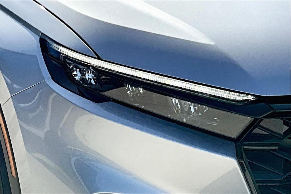 new 2025 Honda CR-V Hybrid car, priced at $35,950