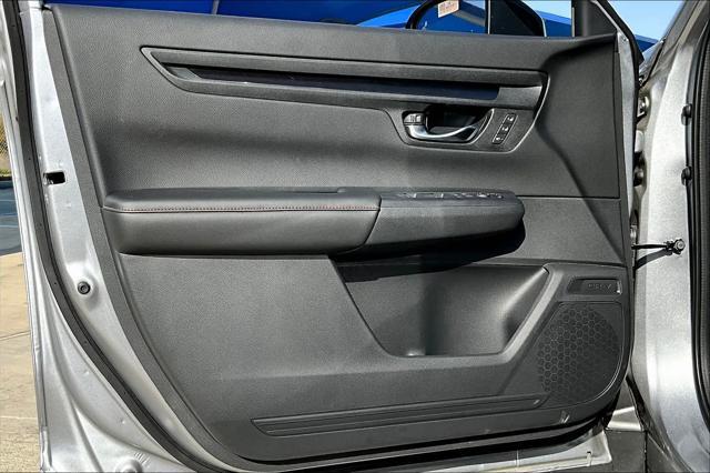 new 2025 Honda CR-V Hybrid car, priced at $39,045
