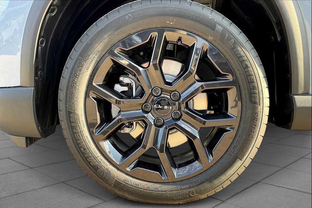 new 2025 Honda Pilot car, priced at $51,350