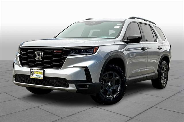 new 2025 Honda Pilot car, priced at $48,697