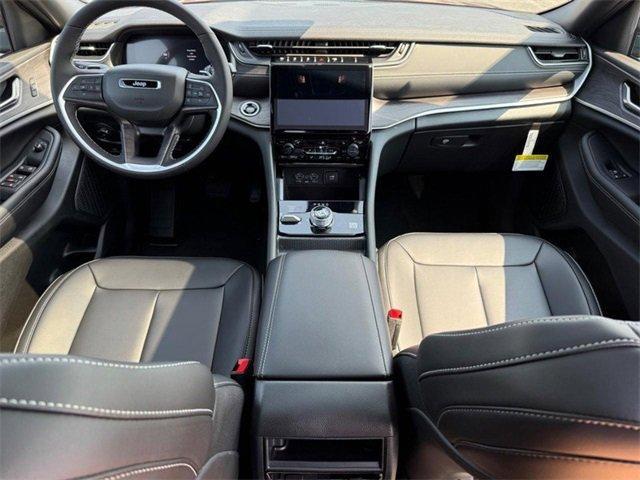 new 2025 Jeep Grand Cherokee car, priced at $48,749