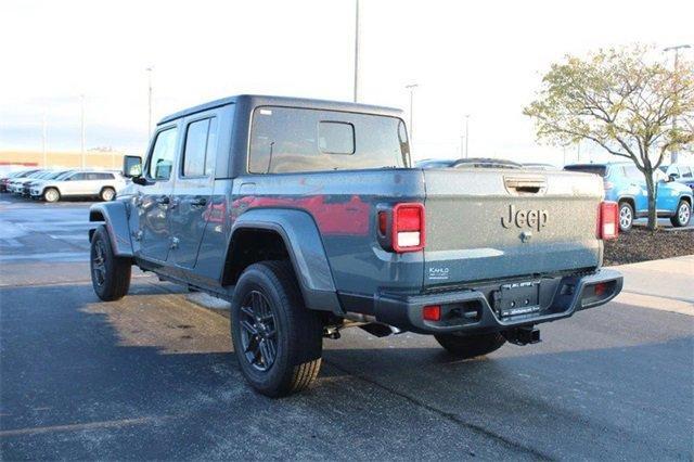 new 2024 Jeep Gladiator car, priced at $44,857