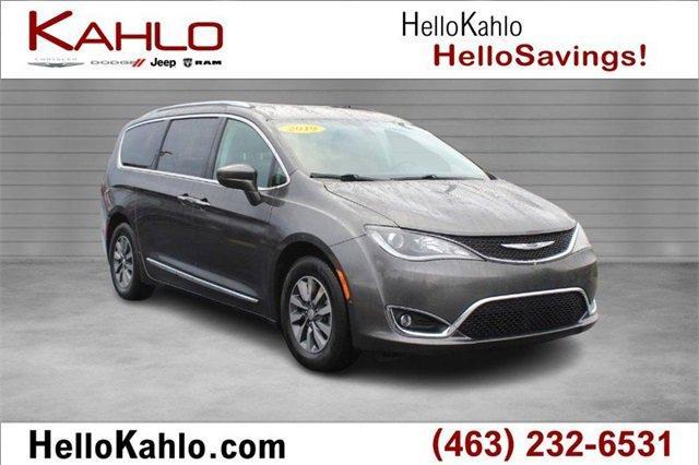 used 2019 Chrysler Pacifica car, priced at $19,032