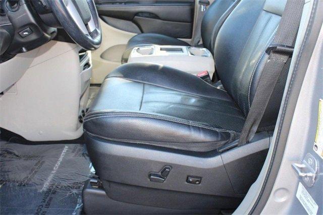 used 2014 Chrysler Town & Country car, priced at $9,762