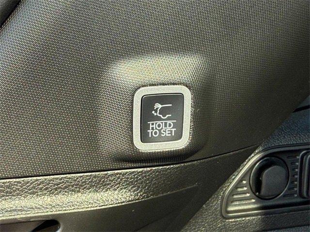 new 2025 Jeep Grand Cherokee car, priced at $40,834