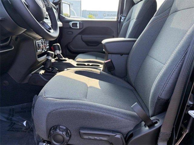 new 2025 Jeep Wrangler car, priced at $44,422