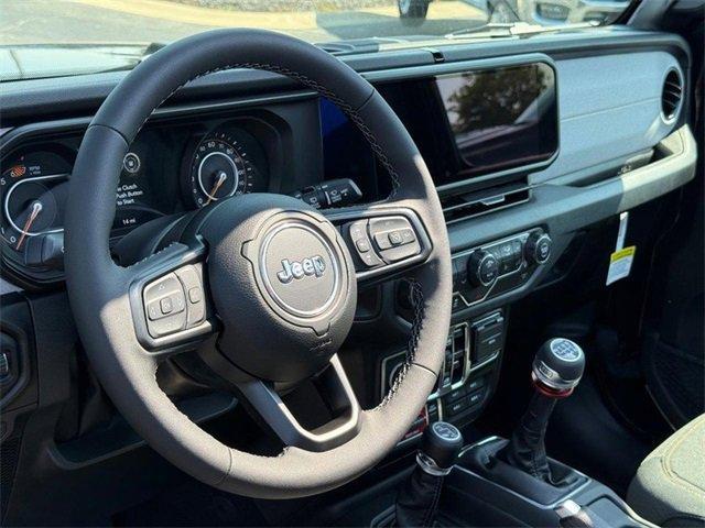 new 2025 Jeep Wrangler car, priced at $47,512