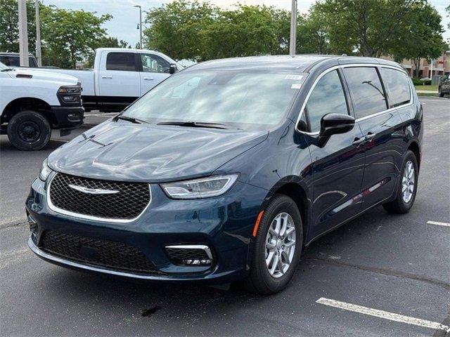 new 2025 Chrysler Pacifica car, priced at $43,141