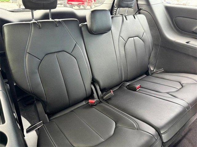 new 2025 Chrysler Pacifica car, priced at $43,141