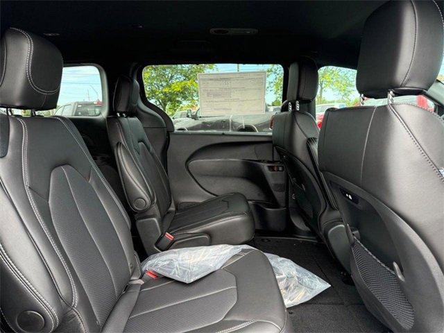 new 2025 Chrysler Pacifica car, priced at $43,141