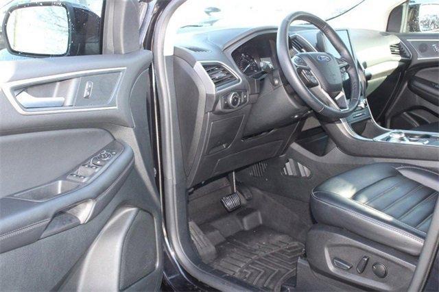 used 2024 Ford Edge car, priced at $29,657