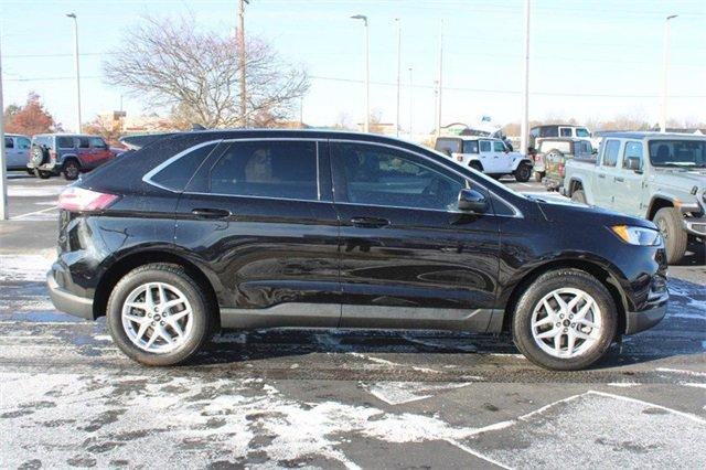 used 2024 Ford Edge car, priced at $29,657