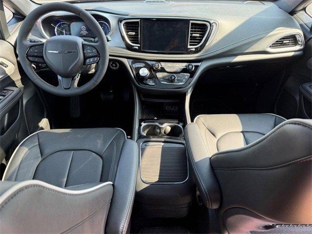 new 2025 Chrysler Pacifica Hybrid car, priced at $52,992