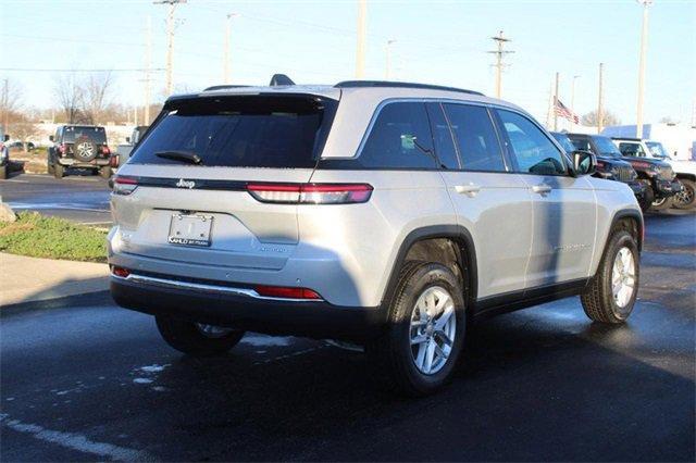 new 2025 Jeep Grand Cherokee car, priced at $40,583