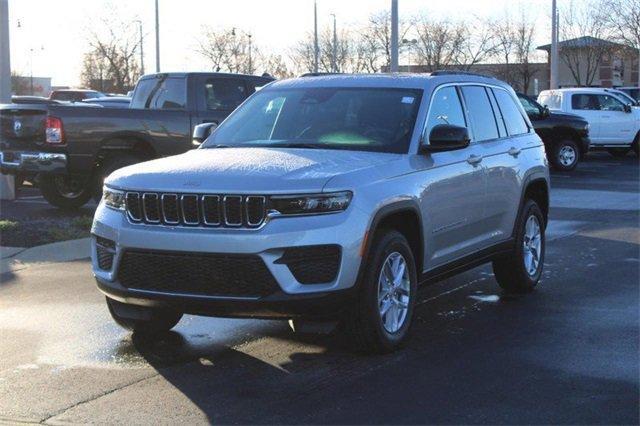 new 2025 Jeep Grand Cherokee car, priced at $40,583