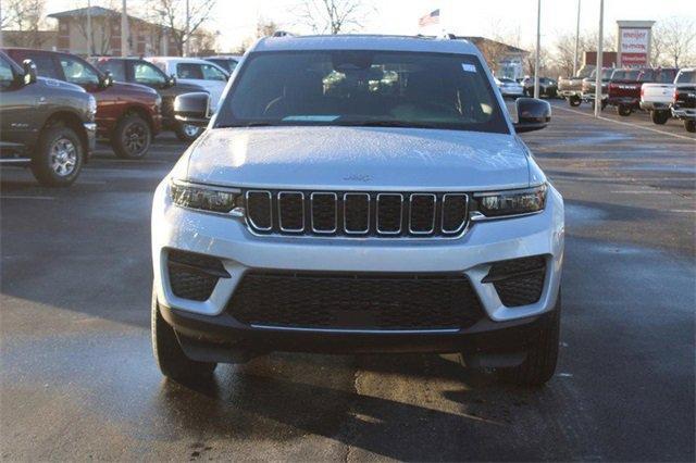 new 2025 Jeep Grand Cherokee car, priced at $40,583