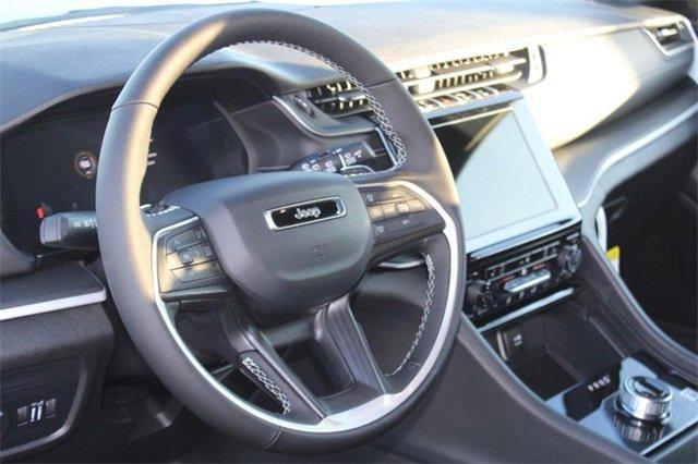 new 2025 Jeep Grand Cherokee car, priced at $40,583