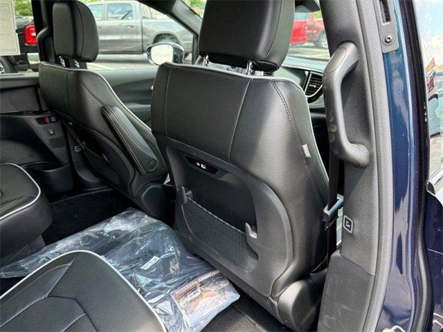 new 2025 Chrysler Pacifica car, priced at $49,675