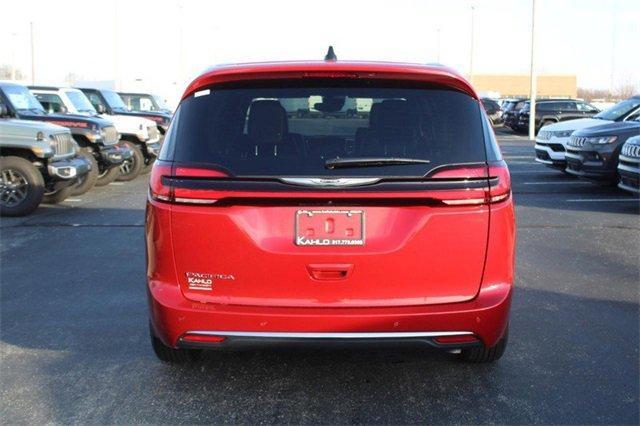 new 2025 Chrysler Pacifica car, priced at $40,286