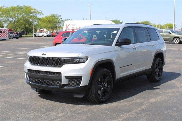 new 2024 Jeep Grand Cherokee L car, priced at $40,175