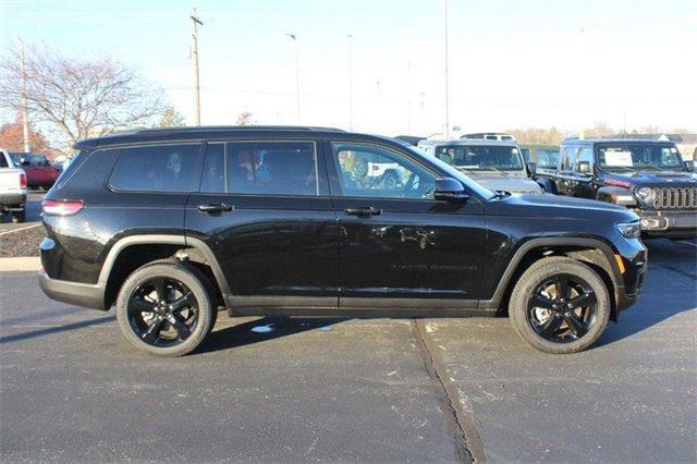 new 2024 Jeep Grand Cherokee L car, priced at $40,854