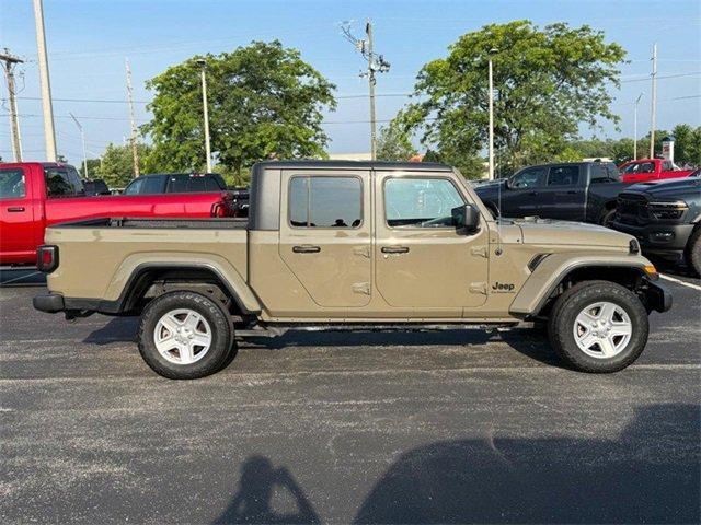used 2020 Jeep Gladiator car, priced at $30,157
