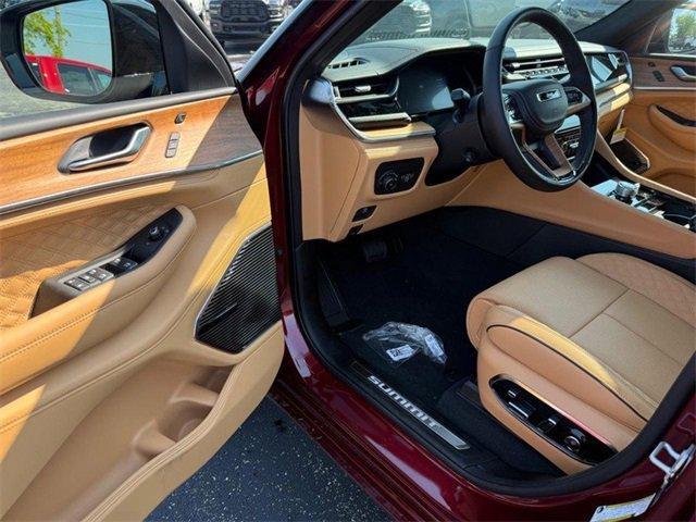 new 2025 Jeep Grand Cherokee car, priced at $63,511