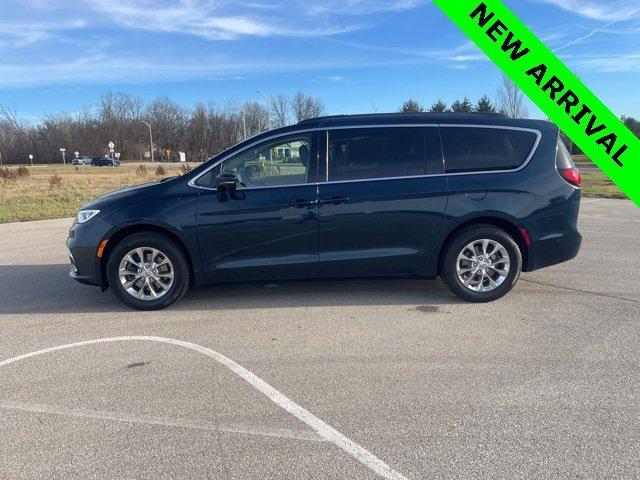 used 2022 Chrysler Pacifica car, priced at $31,581