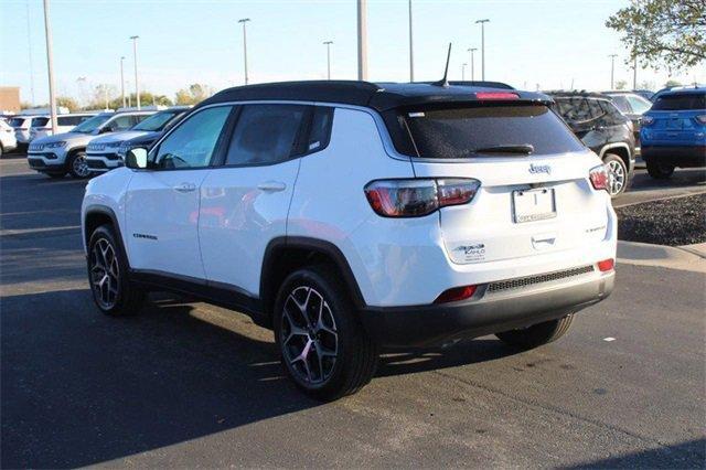 new 2025 Jeep Compass car, priced at $30,555