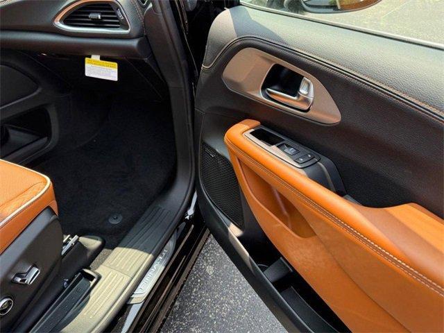 new 2025 Chrysler Pacifica car, priced at $56,767